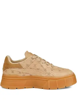 PUMA: Бежевые кроссовки  Mayze