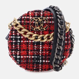 Chanel: Чёрный клатч 