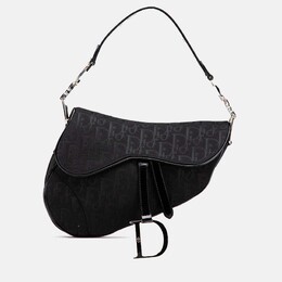 Dior: Чёрная сумка 