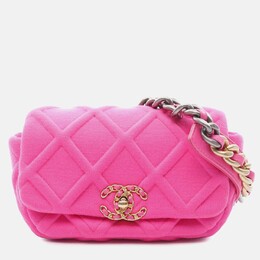 Chanel: Розовая сумка 