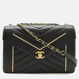 Chanel: Чёрная сумка 