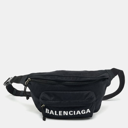 Balenciaga: Чёрная сумка 