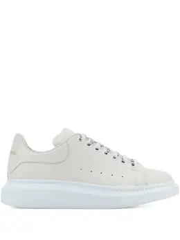 Alexander McQueen: Белые кроссовки  Oversized