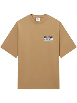 VETEMENTS: Футболка с принтом 