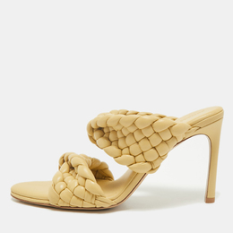 Bottega Veneta: Бежевые сандалии  Intrecciato