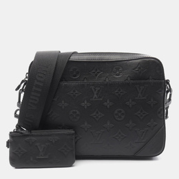 Louis Vuitton: Чёрная сумка 