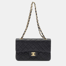 Chanel: Чёрная сумка 