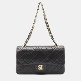 Chanel: Чёрная сумка 