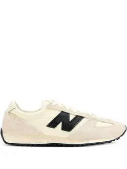 New Balance: Чёрные кроссовки 