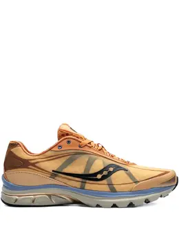 Saucony: Коричневые кроссовки  Kinvara