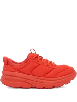 HOKA: Красные кроссовки 