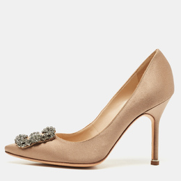 Manolo Blahnik: Красные туфли  Hangisi