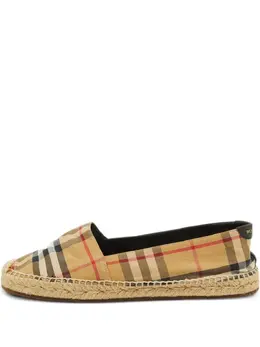 Burberry Pre-Owned: Светлые мокасины 