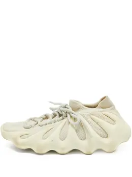 adidas Yeezy: Бежевые кроссовки 