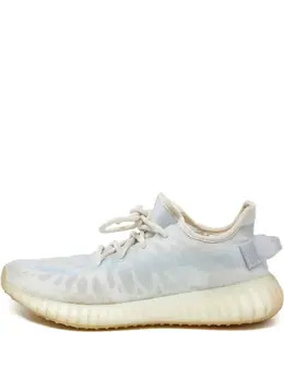 adidas Yeezy: Светлые кроссовки 