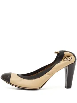 CHANEL Pre-Owned: Бежевые туфли 