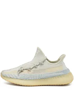 adidas Yeezy: Светлые кроссовки 