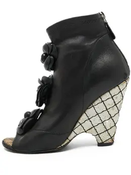 CHANEL Pre-Owned: Чёрные ботинки 