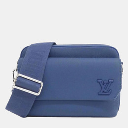 Louis Vuitton: Голубая сумка 
