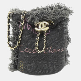 Chanel: Чёрная сумка 