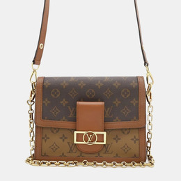 Louis Vuitton: Чёрная сумка 