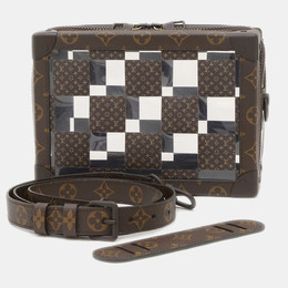 Louis Vuitton: Чёрная сумка 