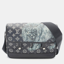 Louis Vuitton: Синяя сумка 