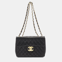 Chanel: Чёрная сумка 