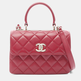 Chanel: Красная сумка 