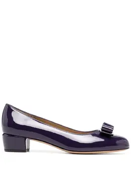 Ferragamo: Тёмные туфли  Vara Bow