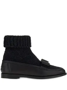 Ferragamo: Чёрные лоферы  Vara Bow