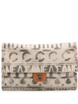CHANEL Pre-Owned: Белый клатч 