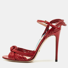 Gucci: Красные сандалии 
