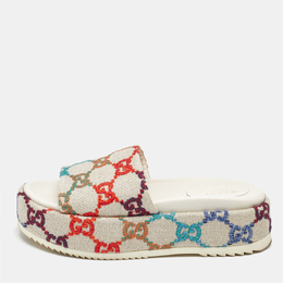 Gucci: Бежевые мокасины  GG Marmont