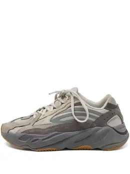 adidas Yeezy: Кроссовки 