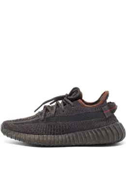 adidas Yeezy: Тёмные кроссовки 