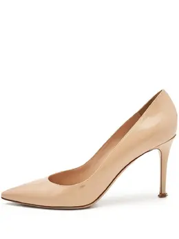 Gianvito Rossi: Бежевые туфли 