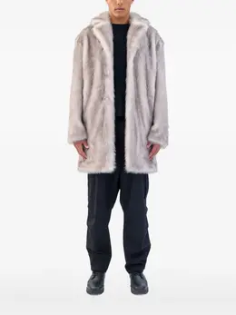 Unreal Fur: Пальто на меху 