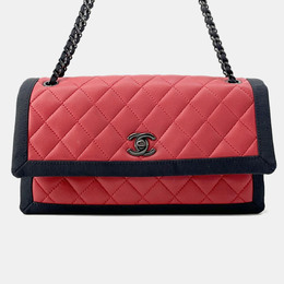 Chanel: Красная сумка 