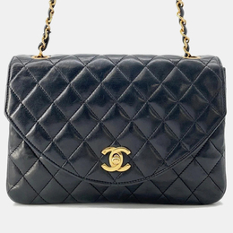 Chanel: Чёрная сумка 
