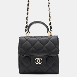 Chanel: Чёрный клатч 