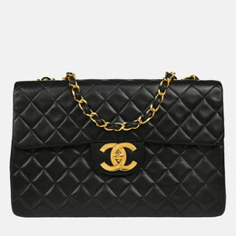 Chanel: Чёрная сумка 