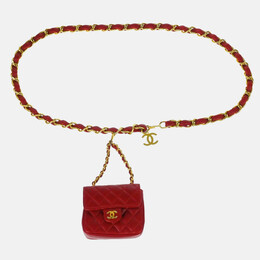 Chanel: Красная поясная сумка 