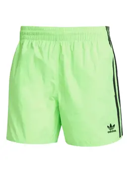 adidas: Светлые шорты  Adicolor Classics