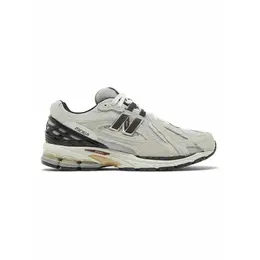 New Balance: Чёрные кроссовки 