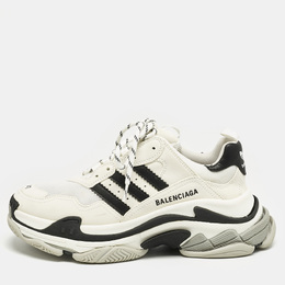 Balenciaga: Белые кроссовки  Triple S