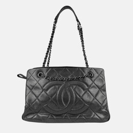 Chanel: Тёмная сумка 
