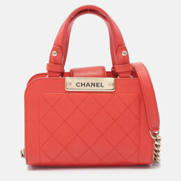 Chanel: Красная сумка 