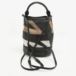 Burberry: Чёрный рюкзак 