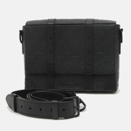 Louis Vuitton: Чёрная сумка 